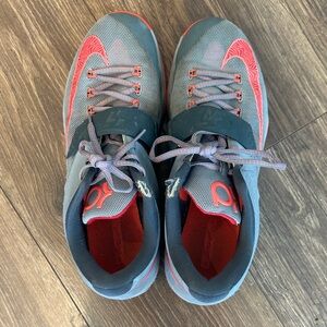 Nike kd calm before the storm 10.5